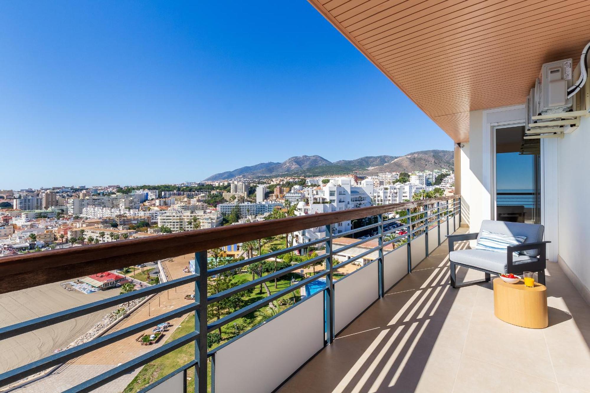 Santa Clara Modern & Exclusive Seafront Apartment Torremolinos Exterior photo