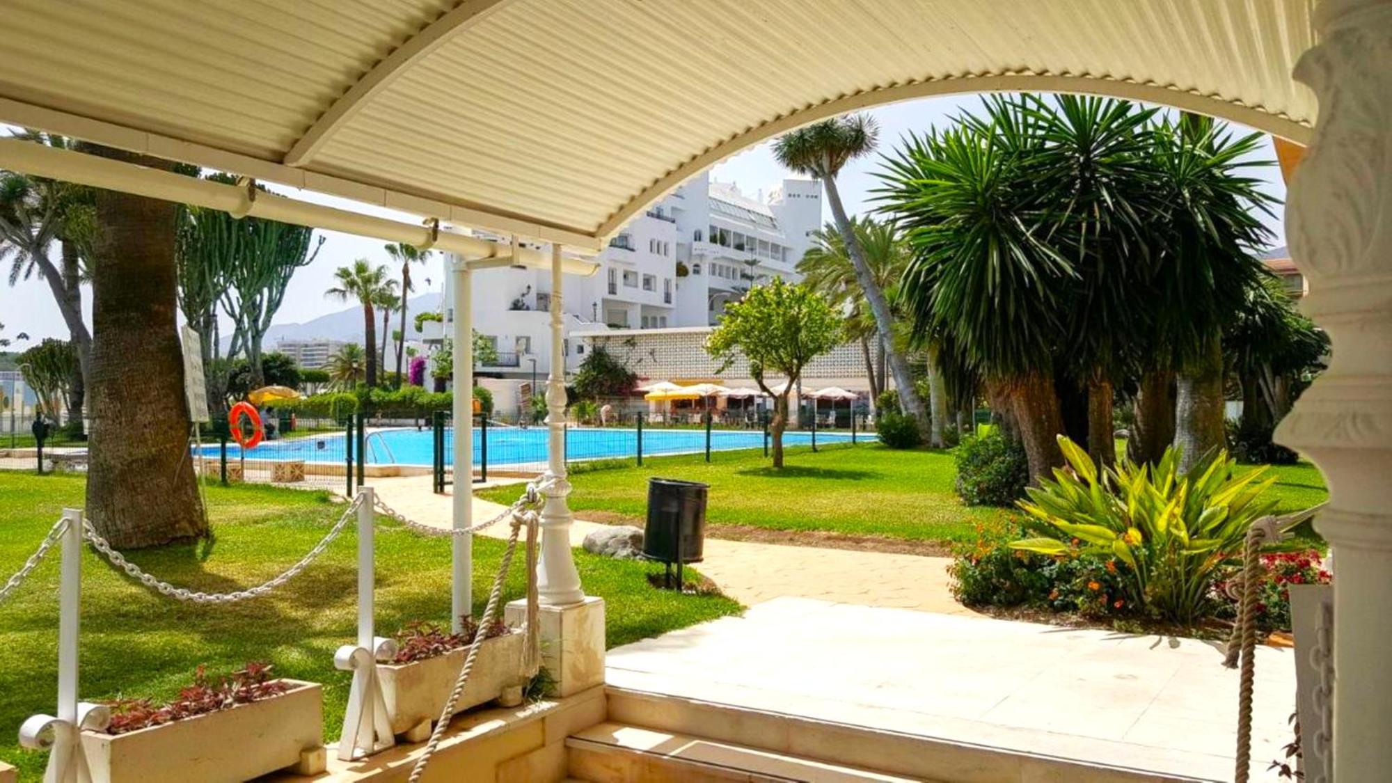 Santa Clara Modern & Exclusive Seafront Apartment Torremolinos Exterior photo