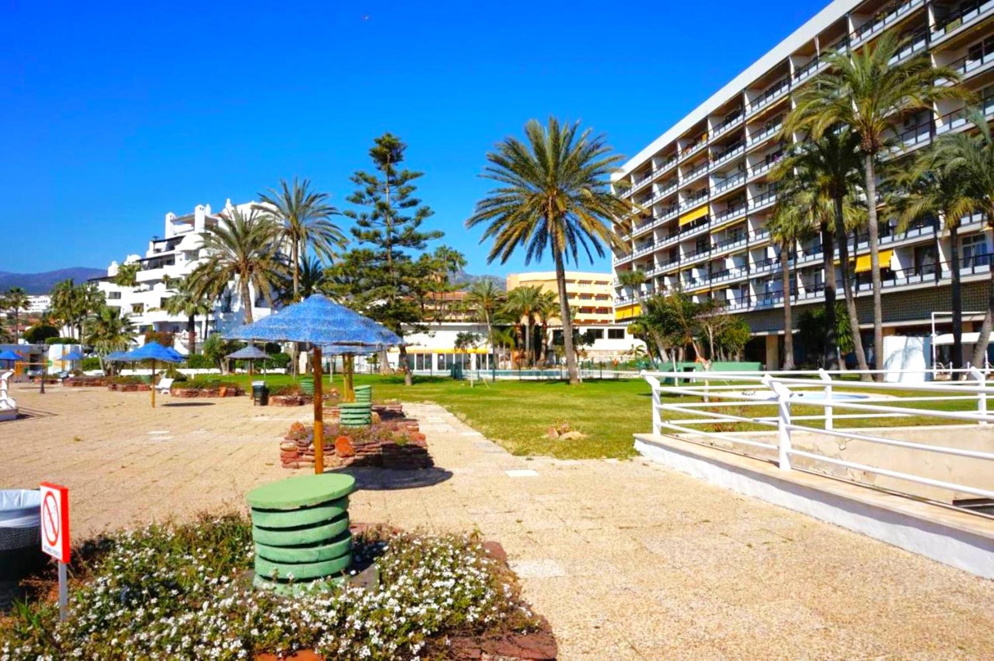 Santa Clara Modern & Exclusive Seafront Apartment Torremolinos Exterior photo